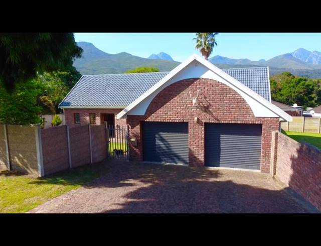 3 BEDROOM HOUSE FOR SALE IN TWEE RIVIEREN